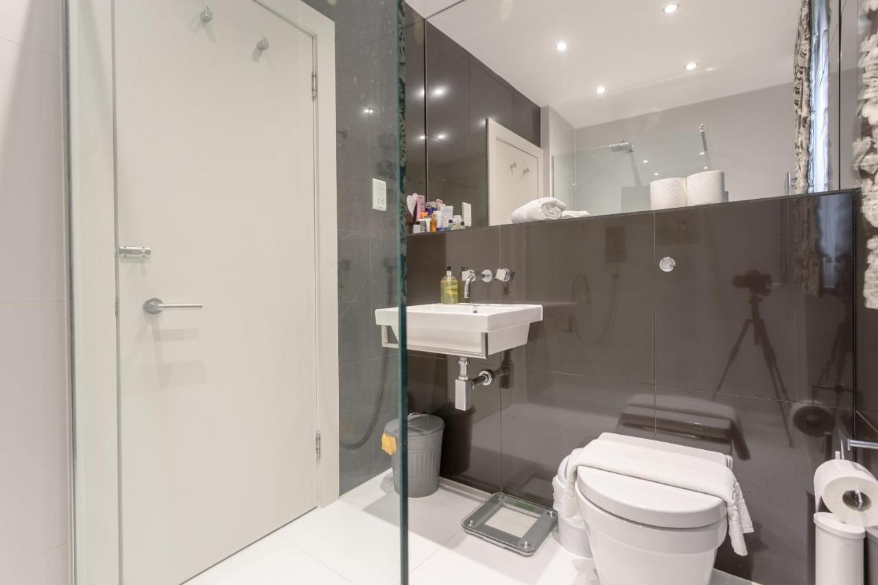 2 Bedroom Apartment Hammersmith Grove Sleeps 4 ลอนดอน ภายนอก รูปภาพ