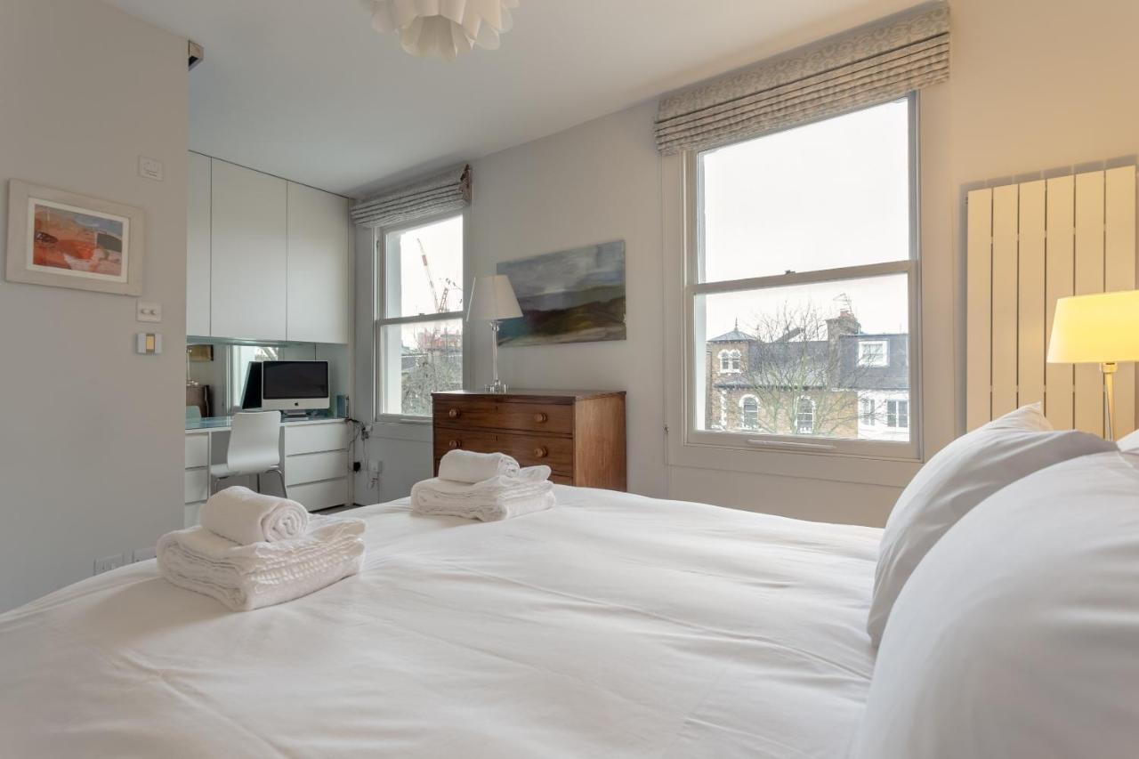 2 Bedroom Apartment Hammersmith Grove Sleeps 4 ลอนดอน ภายนอก รูปภาพ